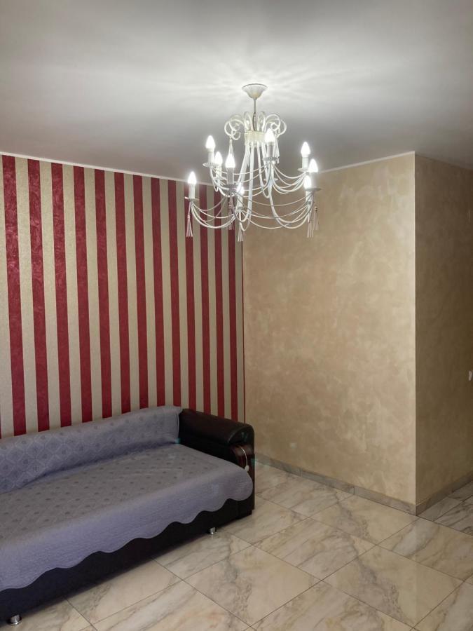 Bhoeme Apartament Орадеа Екстериор снимка