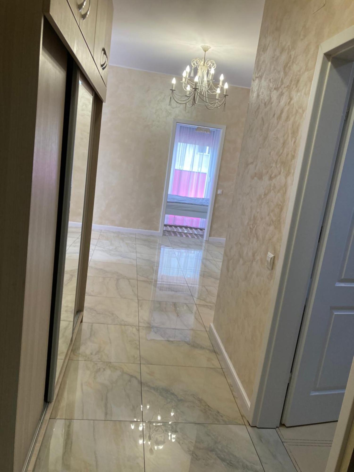 Bhoeme Apartament Орадеа Екстериор снимка