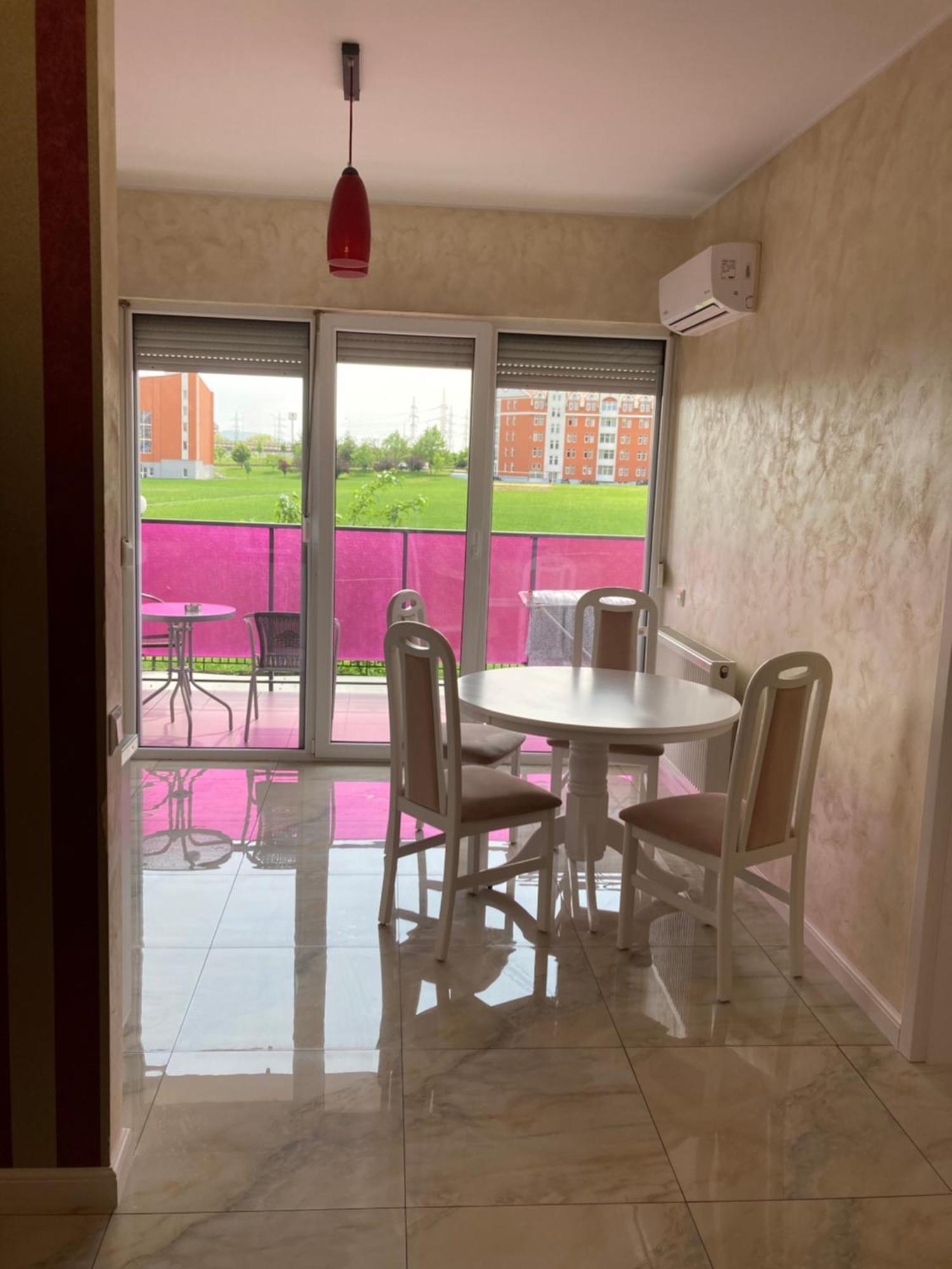 Bhoeme Apartament Орадеа Екстериор снимка
