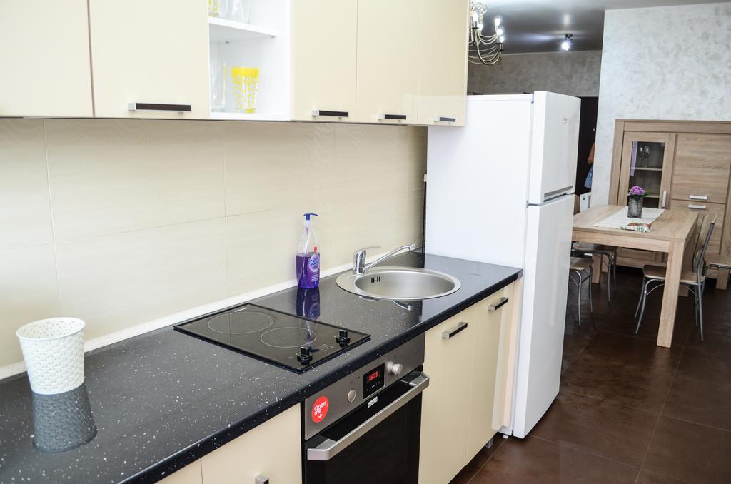 Bhoeme Apartament Орадеа Екстериор снимка